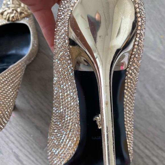 VERSACE Gold crystal Palazzo Medusa pumps - Picture 6 of 7